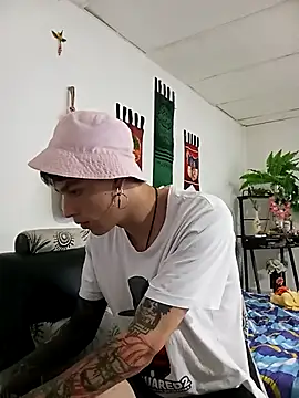 Snapshot of blackninja66 chatting on February 13, 2026, 2:39 pm blackninja66 online show from February 13, 2026, 2:39 pm