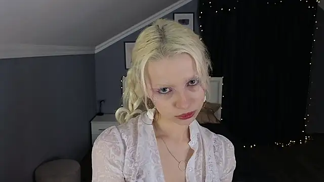 Snapshot of Naomi_Demio chatting on February 19, 2026, 9:17 am Naomi Demio online show from February 19, 2026, 9:17 am