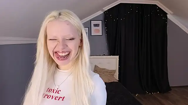 Snapshot of Naomi_Demio chatting on February 21, 2026, 9:11 am Naomi Demio online show from February 21, 2026, 9:11 am