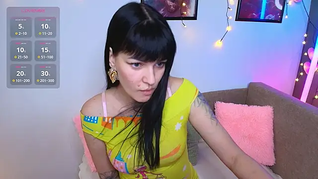 Agata  Moore online show from March 10, 2026, 2:15 am