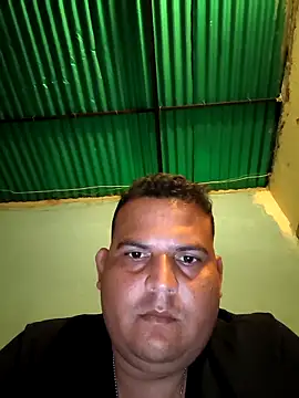 THONETE online show from May 4, 2026, 9:06 pm