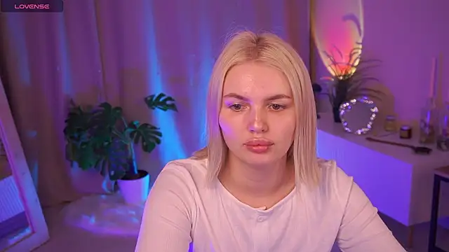 AmeliaWeells online show from March 12, 2026, 4:07 am