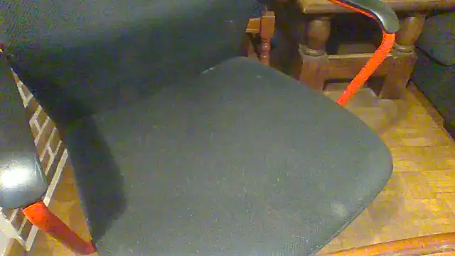 Snapshot of ludowrss chatting on May 5, 2026, 10:24 pm ludowrss online show from May 5, 2026, 10:24 pm