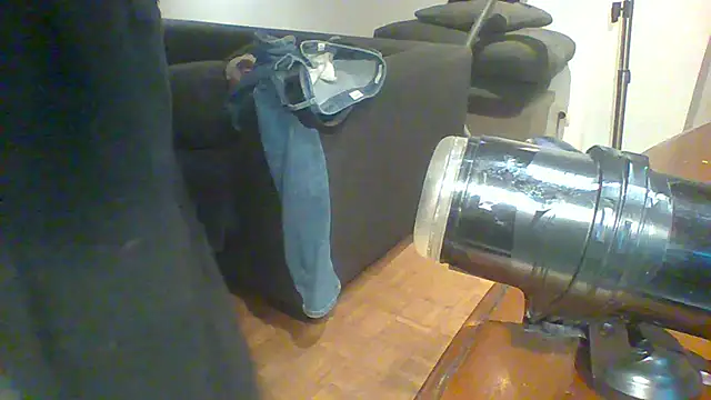 Snapshot of ludowrss chatting on May 10, 2026, 12:25 am ludowrss online show from May 10, 2026, 12:25 am