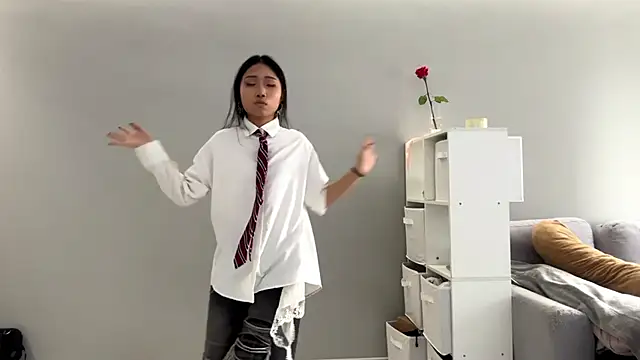 SweetMiaXO online show from March 28, 2026, 6:14 am