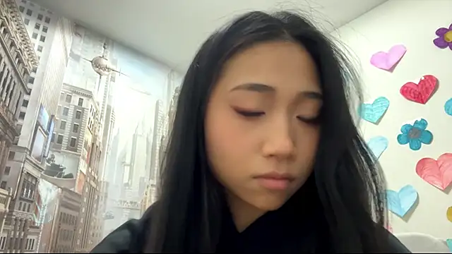 SweetMiaXO online show from March 13, 2026, 4:01 pm