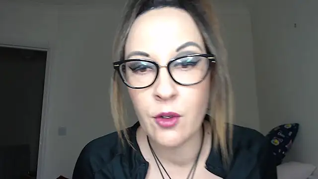PsychicDominatrix online show from February 2, 2026, 3:44 pm