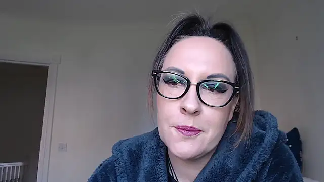 PsychicDominatrix online show from March 3, 2026, 10:33 am