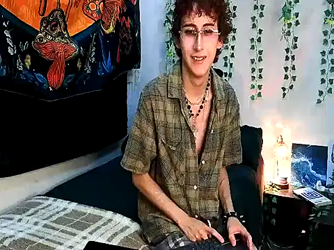 noynxz online show from May 15, 2026, 3:48 am