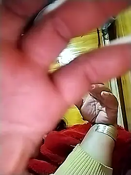 kussecka online show from March 16, 2026, 3:36 am