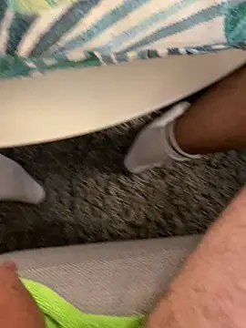 tip4sexxx online show from April 8, 2026, 1:45 pm