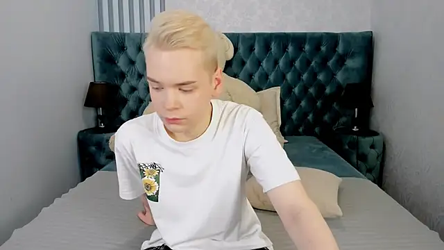 Je Salvatore online show from March 4, 2026, 7:27 am