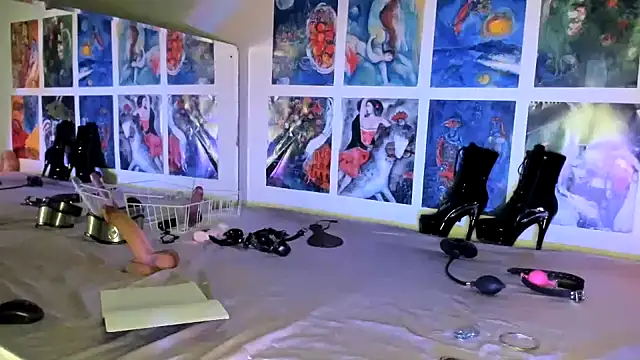 Miaxma online show from July 18, 2026, 6:49 pm