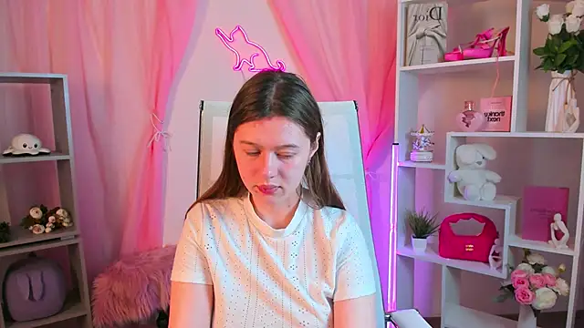 CelestineMauriac online show from March 18, 2026, 7:04 pm