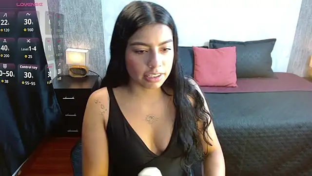 Laia white online show from March 20, 2026, 11:44 am