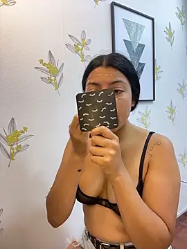 Laia white online show from March 18, 2026, 12:41 pm