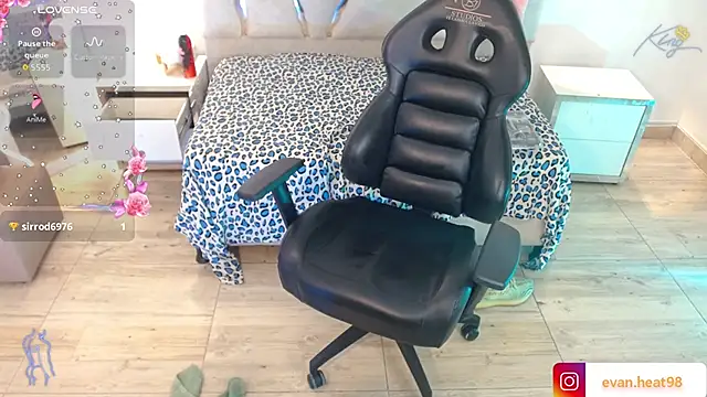 Snapshot of EVAN_TAY chatting on February 3, 2026, 6:22 am EVAN TAY online show from February 3, 2026, 6:22 am