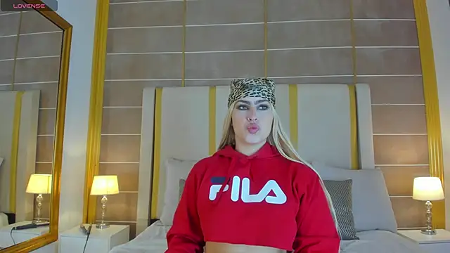 WenFox online show from March 13, 2026, 11:37 am