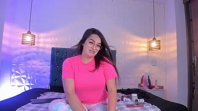 samantha foxyy online show from April 2, 2026, 11:39 am