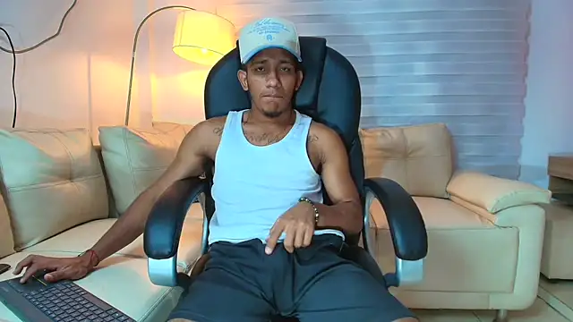 ricky spensar23cm  online show from April 16, 2026, 2:23 am