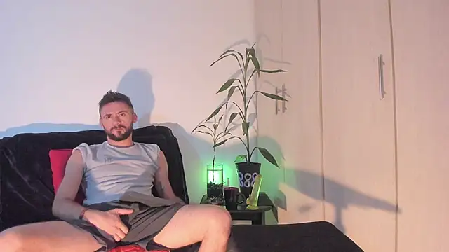 Erickpritz xh online show from April 14, 2026, 9:09 pm