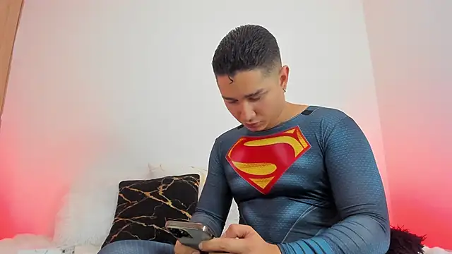 Axel nova online show from February 12, 2026, 7:24 pm