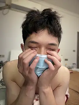 llkiki online show from April 15, 2026, 4:07 am