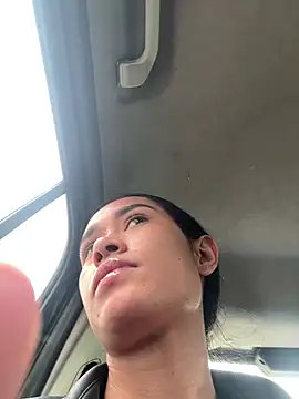 Zoe dim online show from February 19, 2026, 7:22 pm