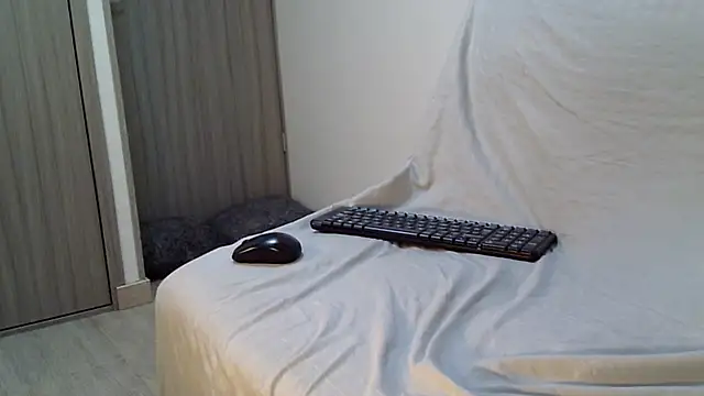 Snapshot of jordan_fox chatting on February 12, 2026, 11:04 pm jordan fox online show from February 12, 2026, 11:04 pm