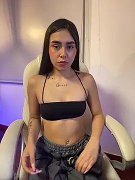 Snapshot of scarlett_pinkk1 chatting on March 3, 2026, 4:52 am scarlett pinkk1 online show from March 3, 2026, 4:52 am