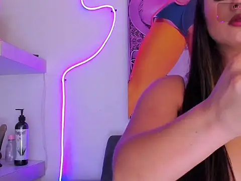 Snapshot of cmila0713 chatting on February 11, 2026, 12:21 am cmila0713 online show from February 11, 2026, 12:21 am