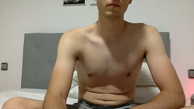 Snapshot of Pablo_SexBoy69 chatting on June 21, 2026, 9:31 pm Pablo SexBoy69 online show from June 21, 2026, 9:31 pm