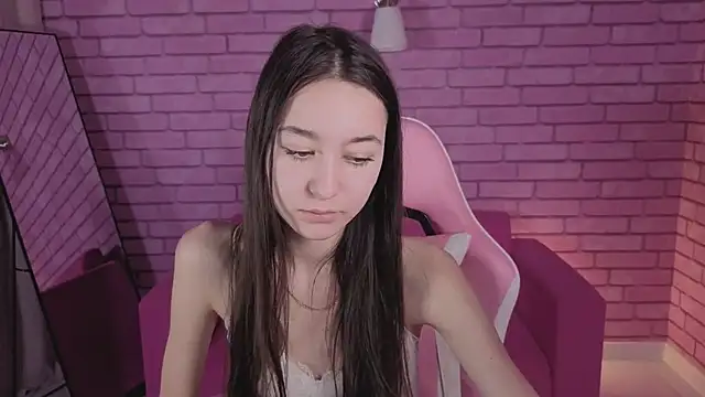 Snapshot of Nicole_Brownie chatting on February 6, 2026, 7:15 am Nicole Brownie online show from February 6, 2026, 7:15 am