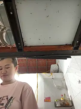 Puka2001 online show from March 18, 2026, 2:48 am