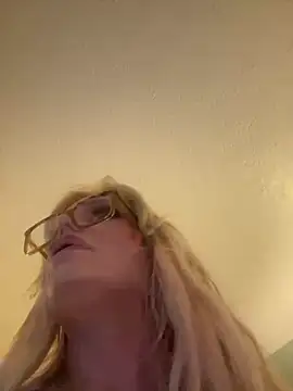 starandsky online show from March 12, 2026, 4:07 am