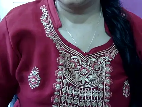 Cute Aliyaa online show from March 27, 2026, 12:28 pm