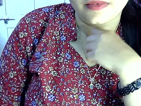Snapshot of Cute_Aliyaa chatting on June 16, 2026, 1:44 pm Cute Aliyaa online show from June 16, 2026, 1:44 pm