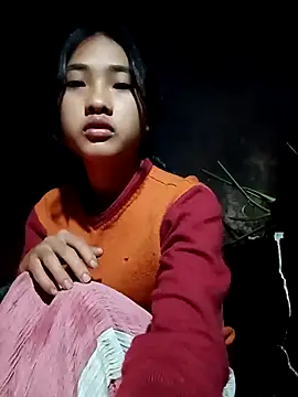 Snapshot of Hoa-tuylip chatting on February 24, 2026, 10:32 pm Hoa-tuylip online show from February 24, 2026, 10:32 pm