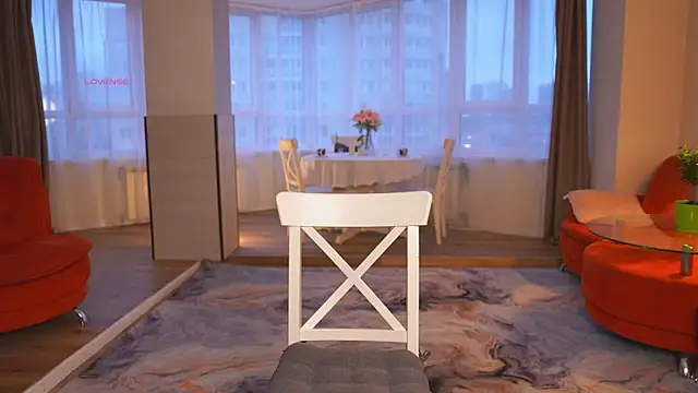 SharaNewbern online show from April 4, 2026, 2:23 pm