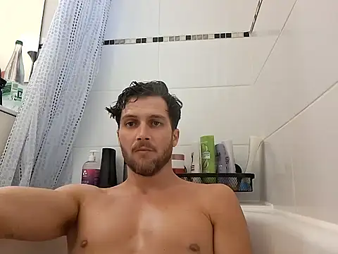 maks3588 online show from May 8, 2026, 3:49 pm