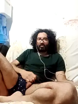 Batou1683 online show from May 17, 2026, 2:22 am