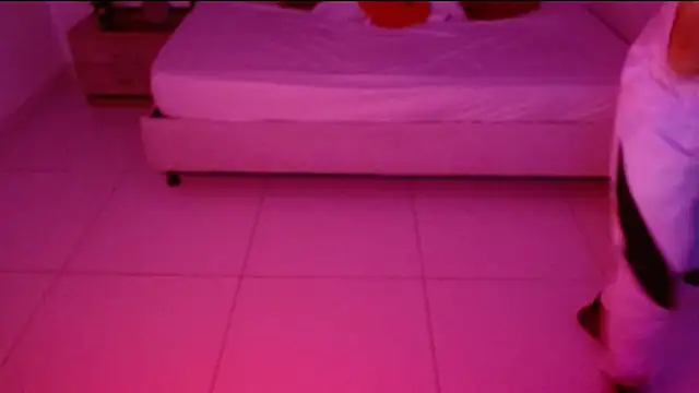 Caius fox online show from March 20, 2026, 11:33 am