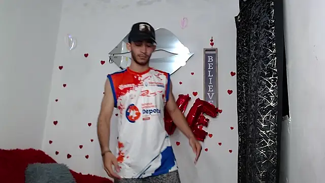 Caius fox online show from March 7, 2026, 11:49 am