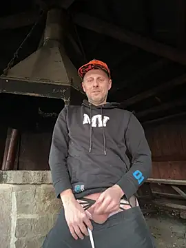 FrankdieSchwuchtel online show from February 16, 2026, 3:10 pm