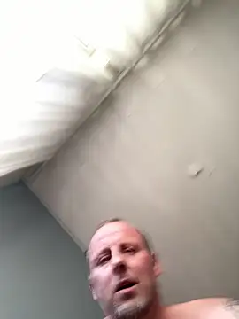 Snapshot of FrankdieSchwuchtel chatting on May 22, 2026, 5:11 pm FrankdieSchwuchtel online show from May 22, 2026, 5:11 pm