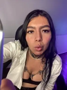 Snapshot of Angelica_pink18 chatting on February 15, 2026, 12:11 am Angelica pink18 online show from February 15, 2026, 12:11 am