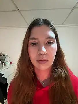 Snapshot of ineesdelrey chatting on February 4, 2026, 12:16 am ineesdelrey online show from February 4, 2026, 12:16 am