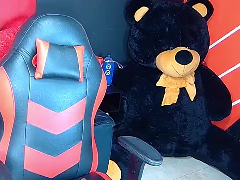 Snapshot of thyara_noa chatting on February 20, 2026, 7:16 pm thyara noa online show from February 20, 2026, 7:16 pm