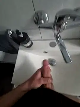 Snapshot of kondec chatting on February 3, 2026, 10:53 am kondec online show from February 3, 2026, 10:53 am