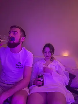 Snapshot of Melannyy076 chatting on February 5, 2026, 10:38 pm Melannyy076 online show from February 5, 2026, 10:38 pm